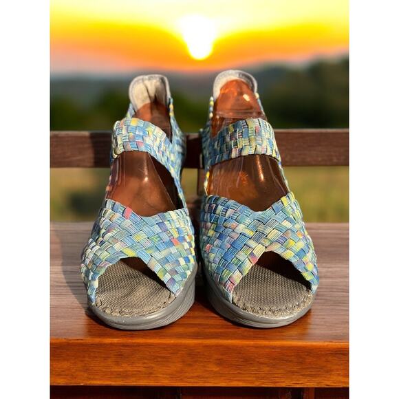 BM Bernie Mev Multi Colored Stretch Wedge Slip On Women's Shoes Sz 8.5 - Picture 4 of 7